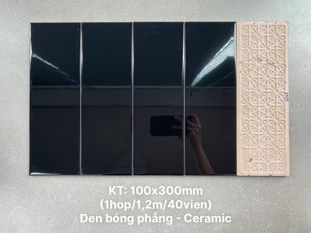 Gạch thẻ đen bóng phẳng KT 100x300mm STA1307 - Daisan Mart