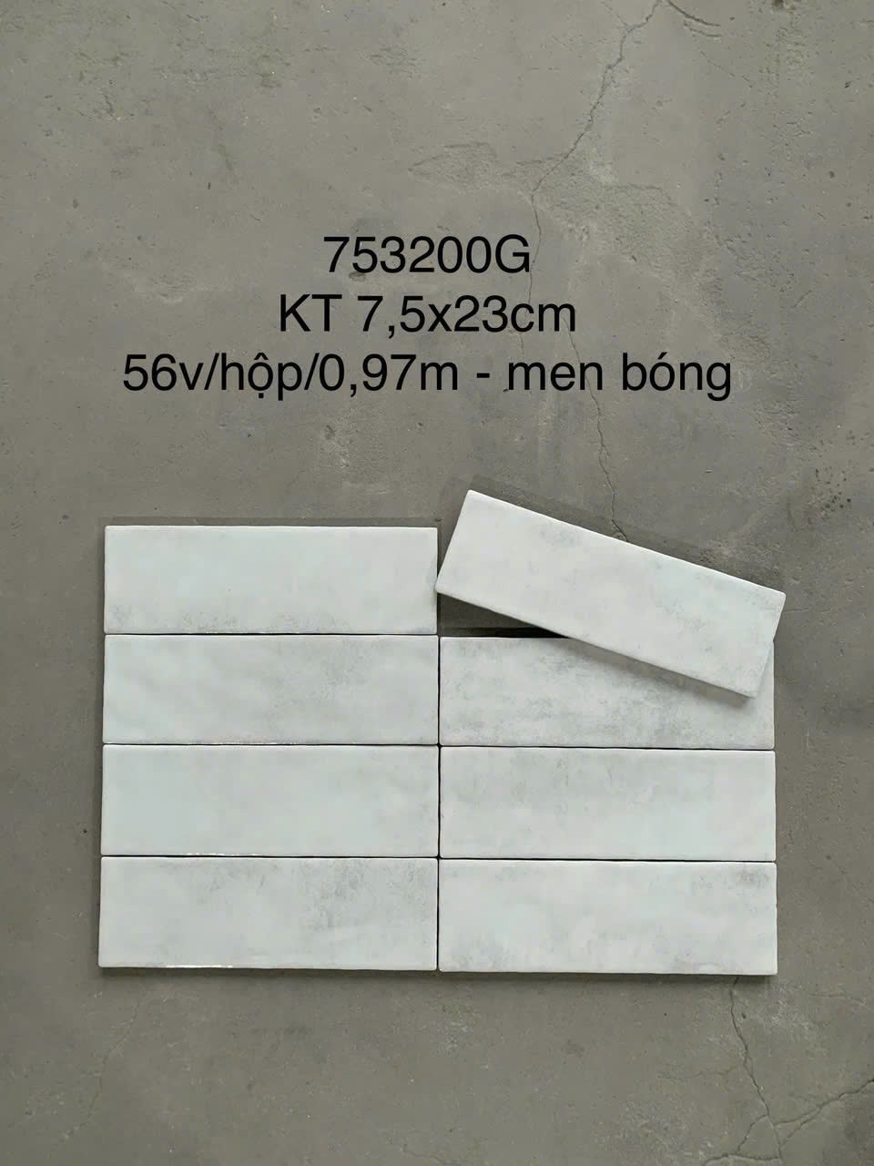 Gạch thẻ trắng men bóng KT 75x230mm (1h/0.97m/56v/17.5kg) LAN752300G - Daisan Mart