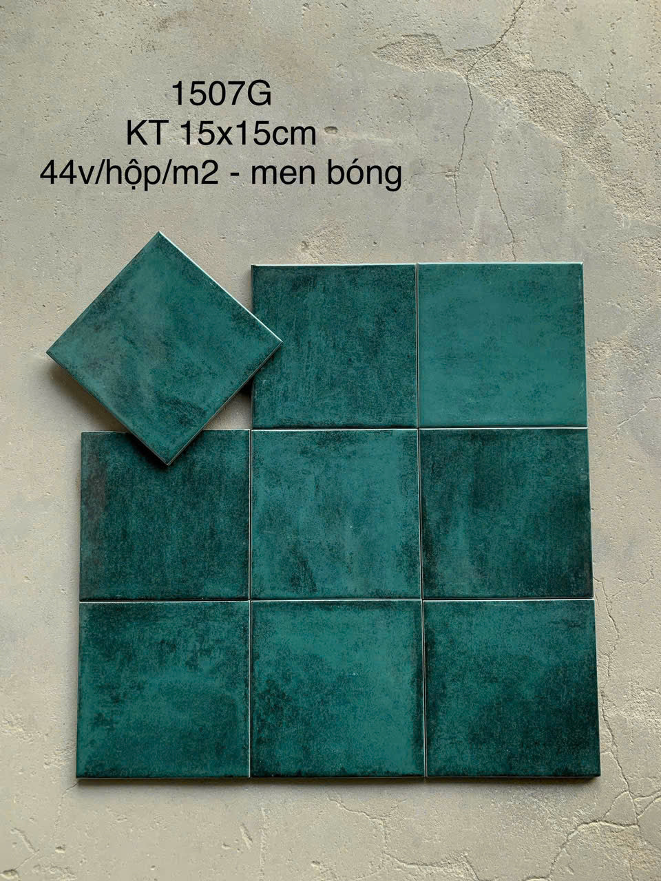 Gạch thẻ xanh men bóng KT 150x150mm (1h/1m/44v/17.5kg) HCM - Daisan Mart