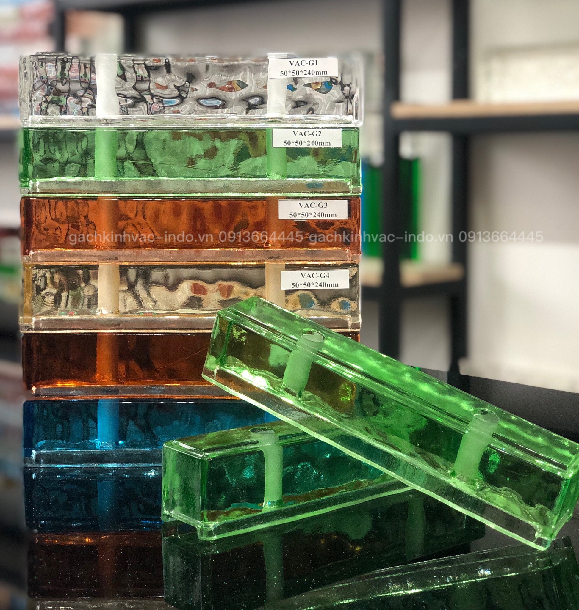 GẠCH KÍNH KHỐI ĐẶC LỖ G2 - Daisan Mart