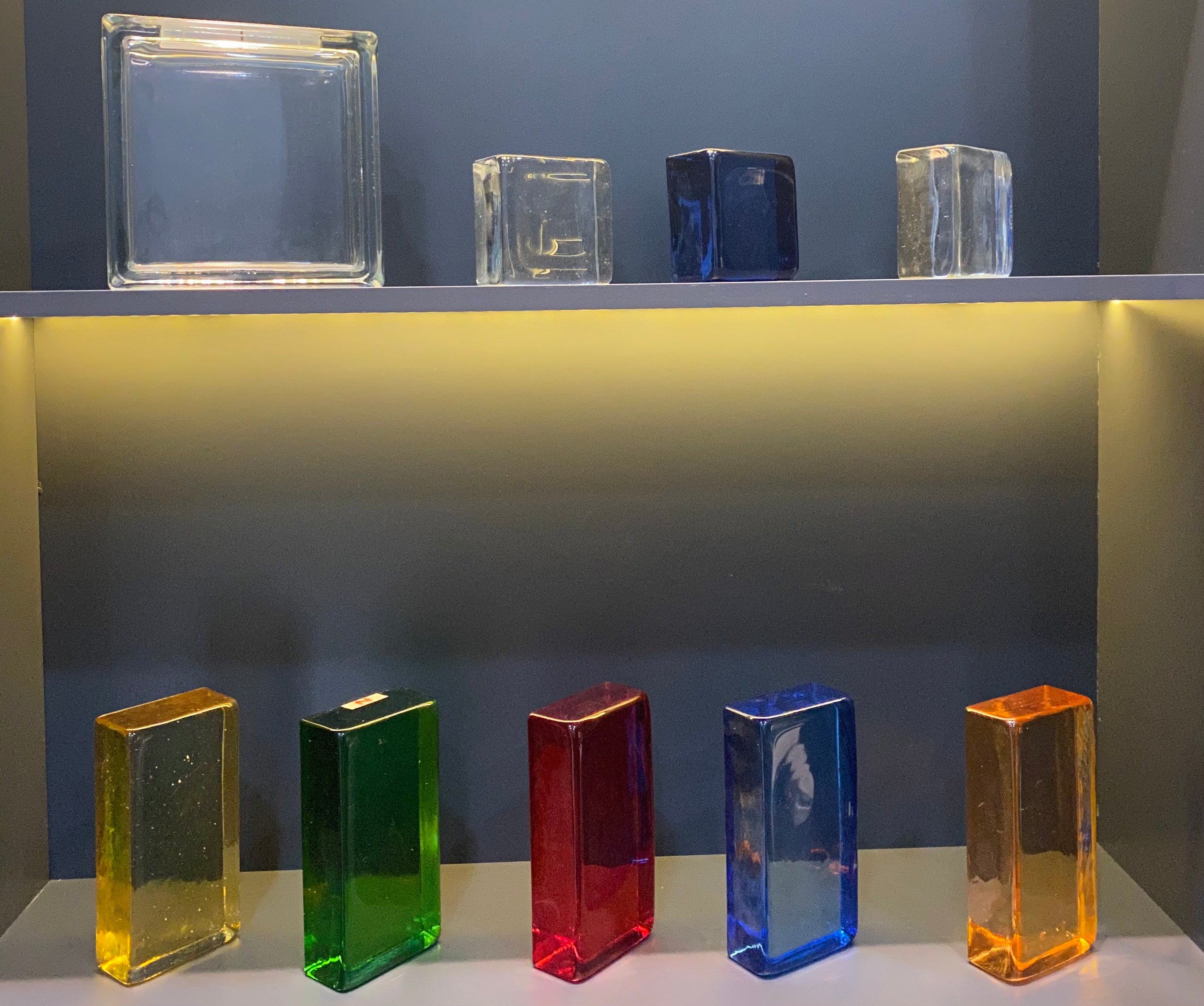 GẠCH KÍNH KHỐI ĐẶC S3 - Daisan Mart