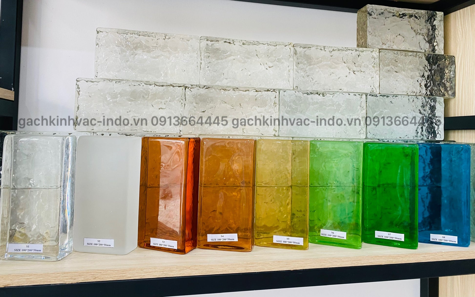 GẠCH KÍNH KHỐI ĐẶC S4 - Daisan Mart