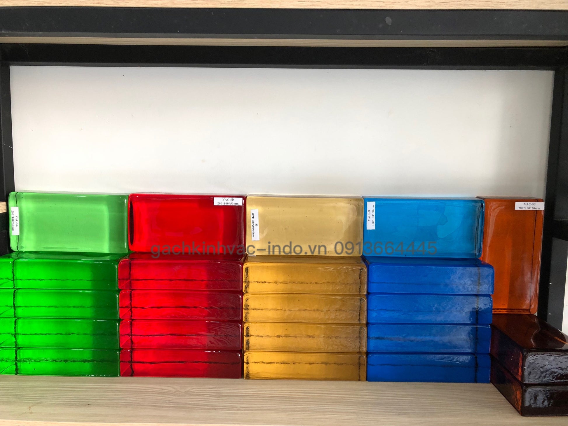 GẠCH KÍNH KHỐI ĐẶC S6 - Daisan Mart