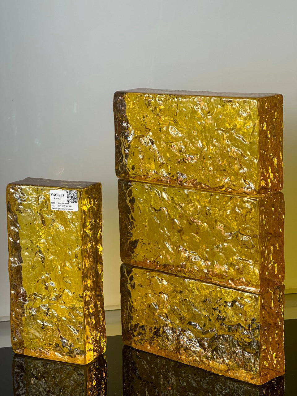 Gạch Kính Khối Đặc Sp3-Vàng - Daisan Mart