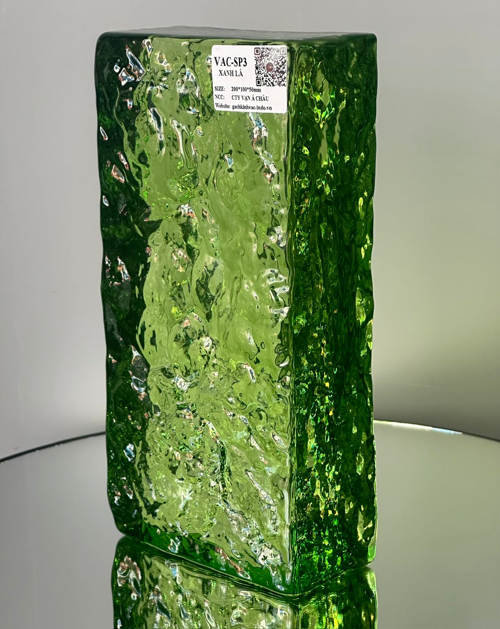 Gạch Kính Khối Đặc SP3-Xanh Lá - Daisan Mart