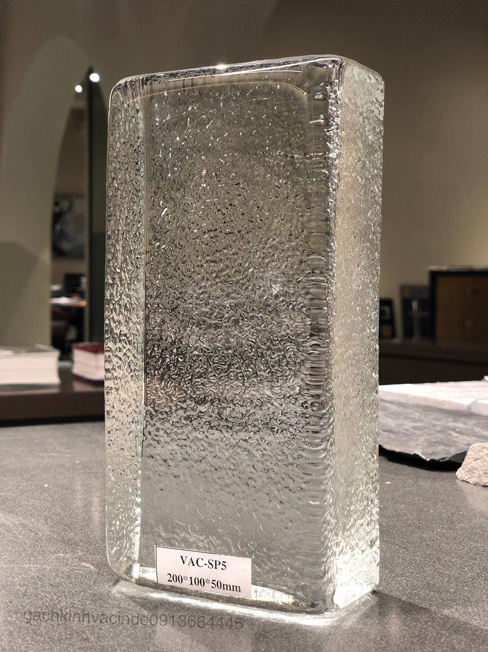 GẠCH KÍNH KHỐI ĐẶC SP5 - Daisan Mart