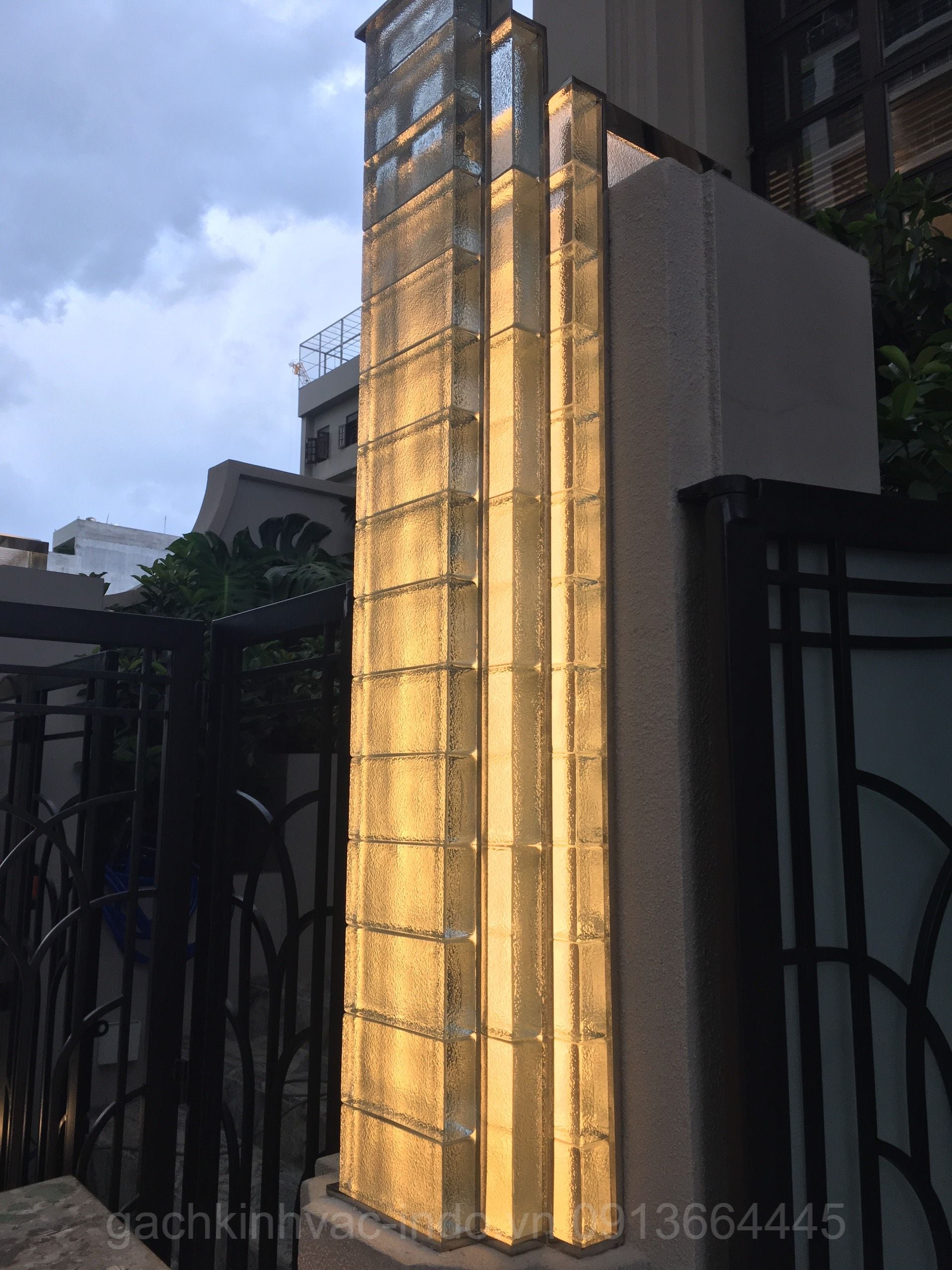 GẠCH KÍNH KHỐI ĐẶC SP5 - Daisan Mart