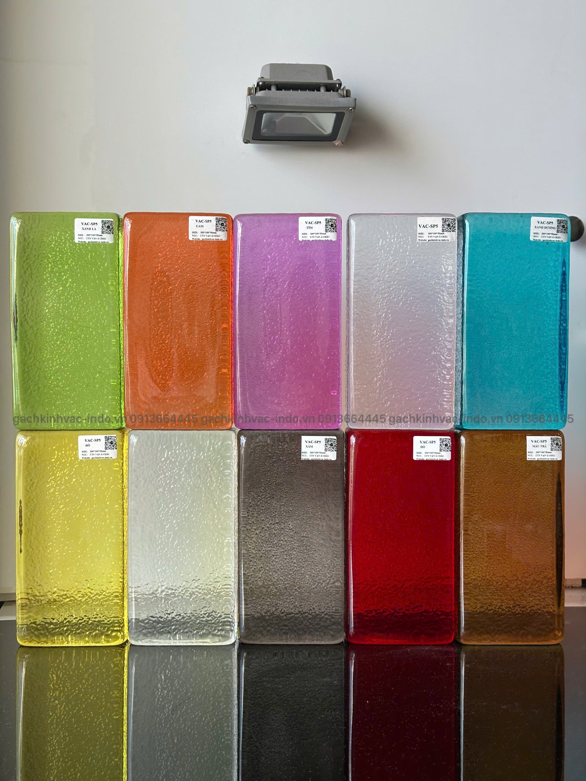 Gạch Kính Khối Đặc SP5 Màu - Daisan Mart