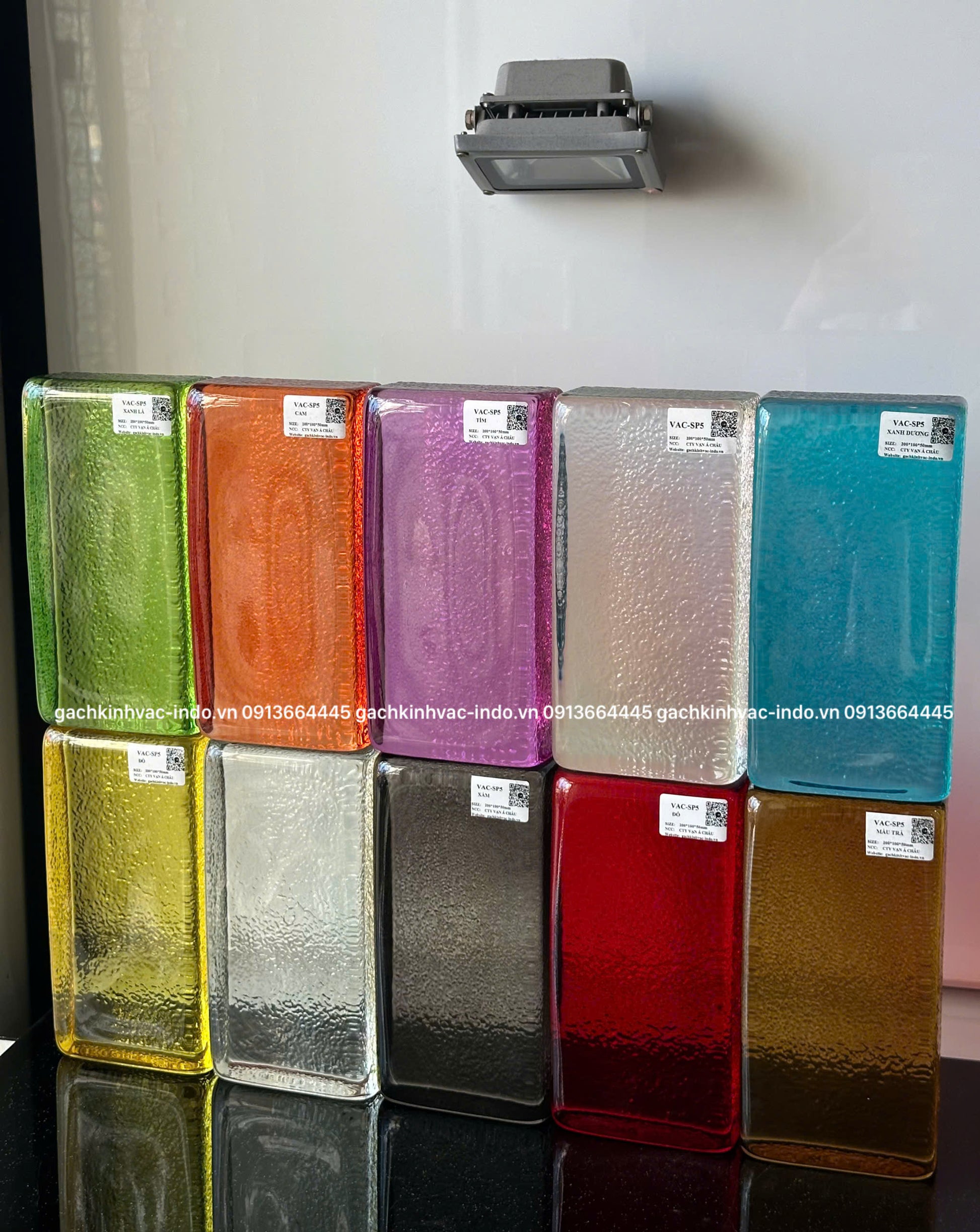 Gạch Kính Khối Đặc SP5 Màu - Daisan Mart