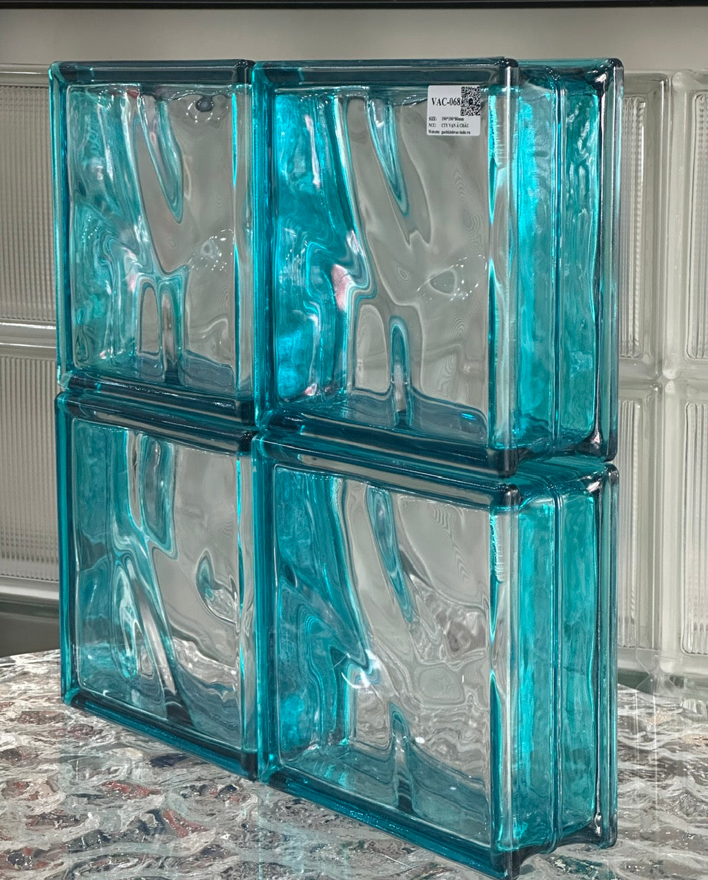 Gạch Kính Vân Mây Xanh Dương Nhạt VAC-068 - Daisan Mart