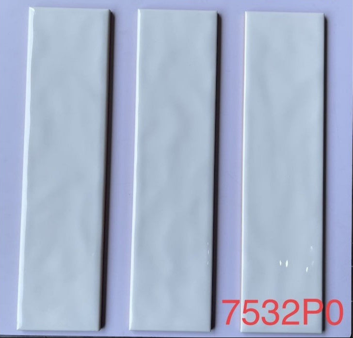 Gạch Thẻ Gợn Sóng 75x300 Màu Trắng 7532P0 - Daisan Mart