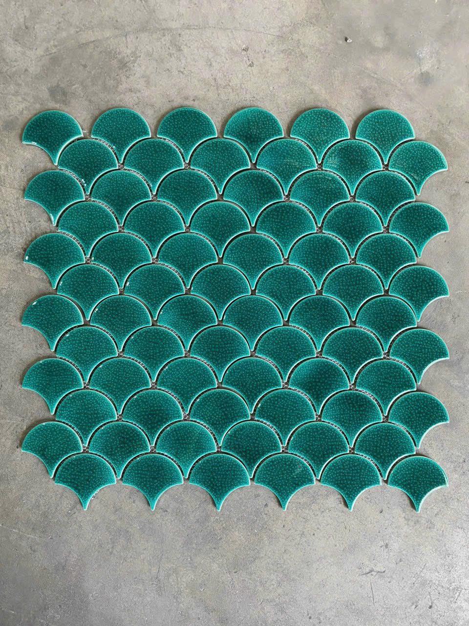 XFB90011 Cracked Glaze Fish Scale Mosaic Tile